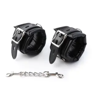 Leather Bondage Kit – Collar + Handcuffs + Short Chain + Leash, 4-Piece Set, BDSM Couples Light-Medium Restraint Set 6