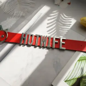 HOTWIFE Letter Choker – Red PU Leather Adjustable Collar, Couple Role-Play Fashion Accessory 4